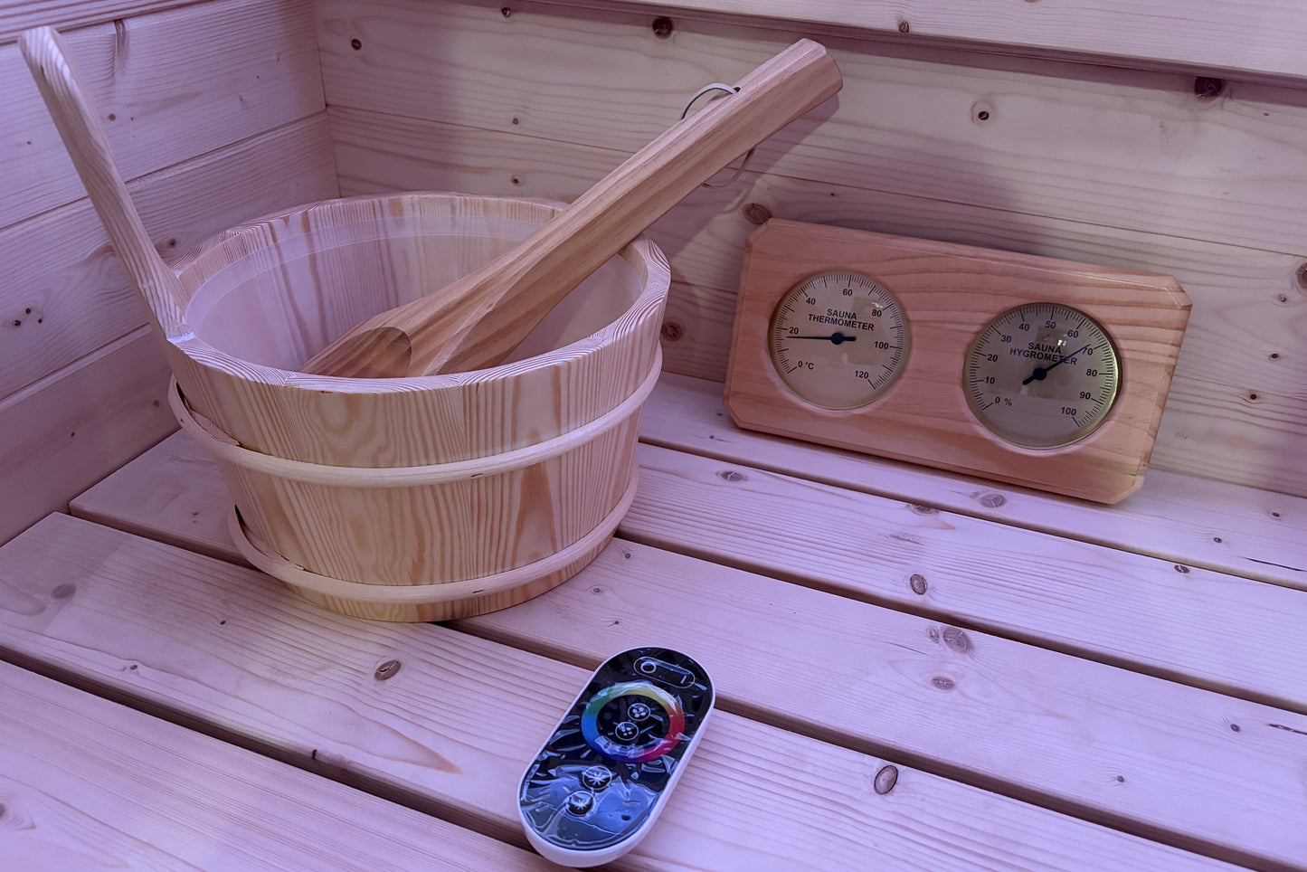 Sauna extérieur bois Gaïa Urban 2 places jardin avec poêle 4,5 kW