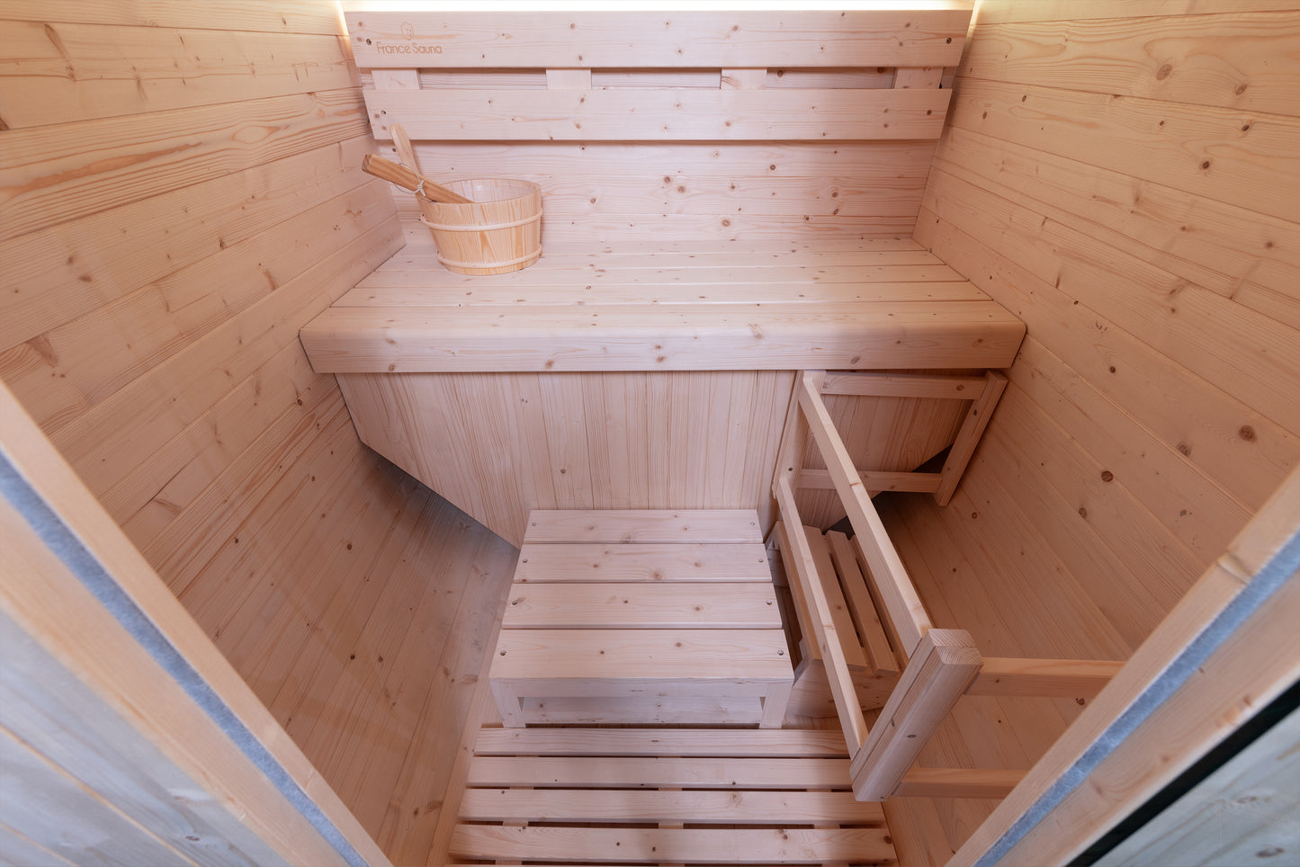Sauna extérieur bois Gaïa Urban 2 places jardin avec poêle 4,5 kW
