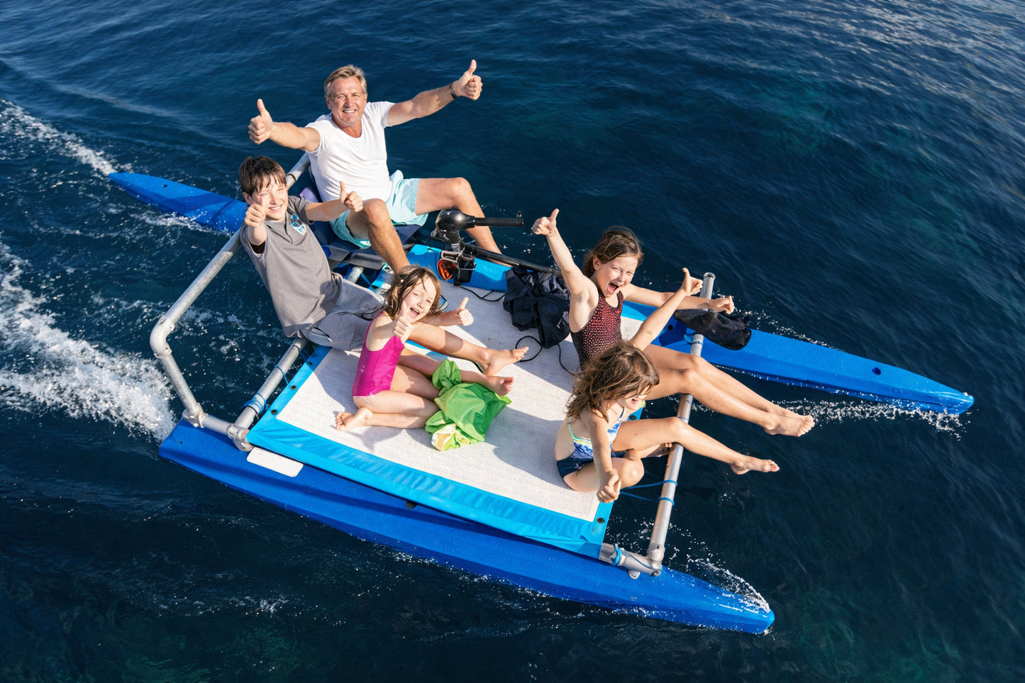 Bateau électrique ECOP Prao 5,20 m 1200 W Batterie 50 Ah