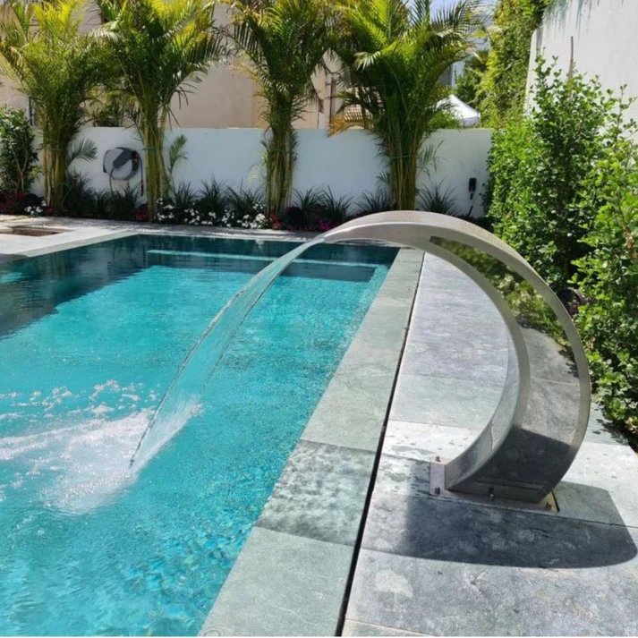 Cascade piscine inox 500 mm AISI 316L Modèle 106 avec ancrage