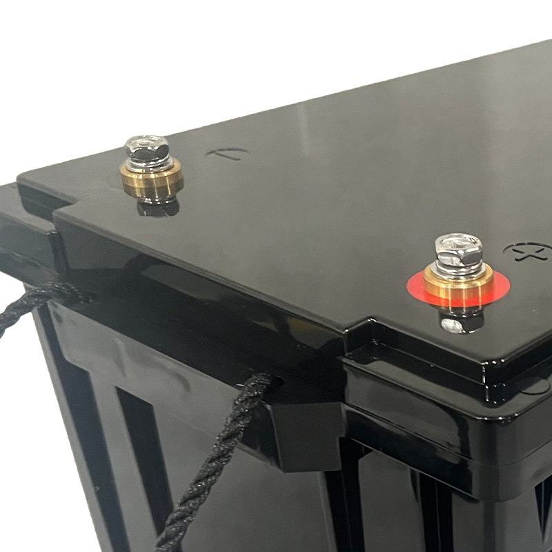 Batterie LiFePO4 12V 300Ah Ultimatron avec chauffage