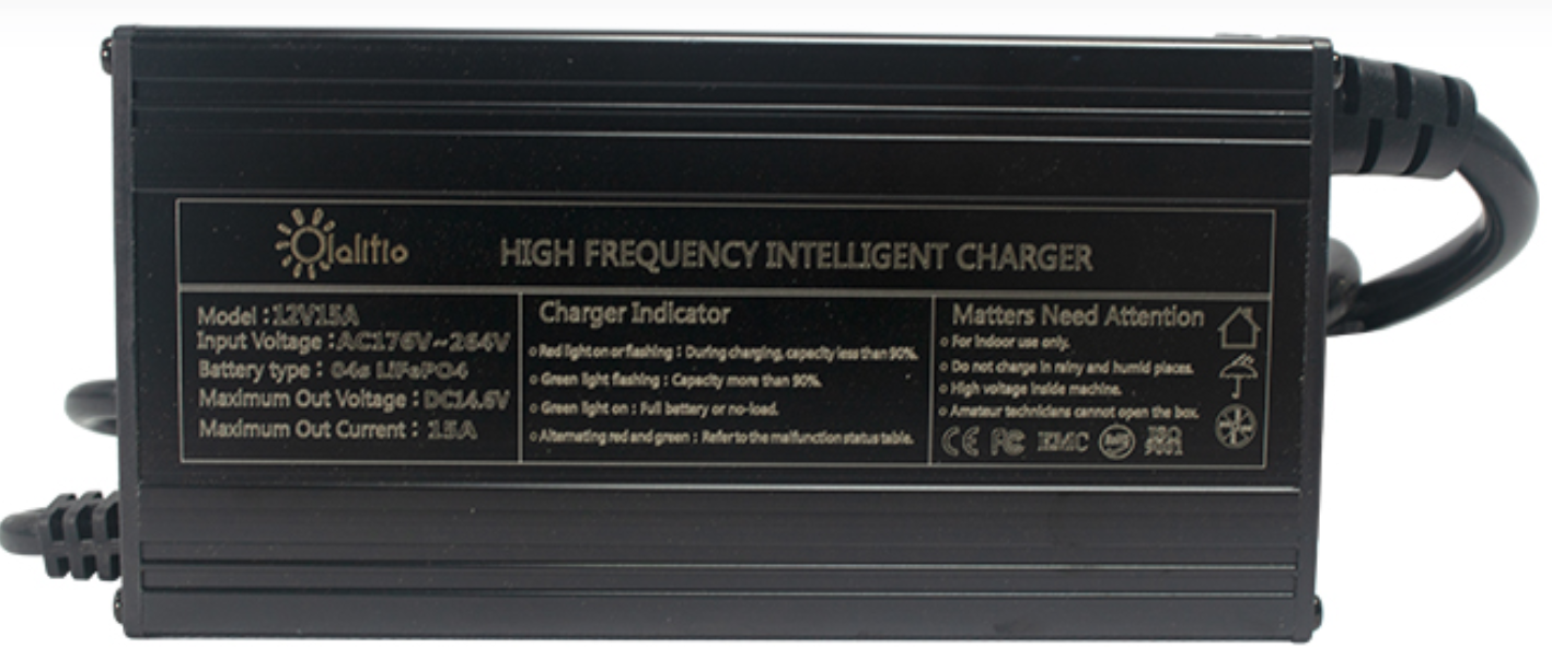 Chargeur LiFePO4 12V 15A Chargeur Batterie Lithium Solaire 14,6V