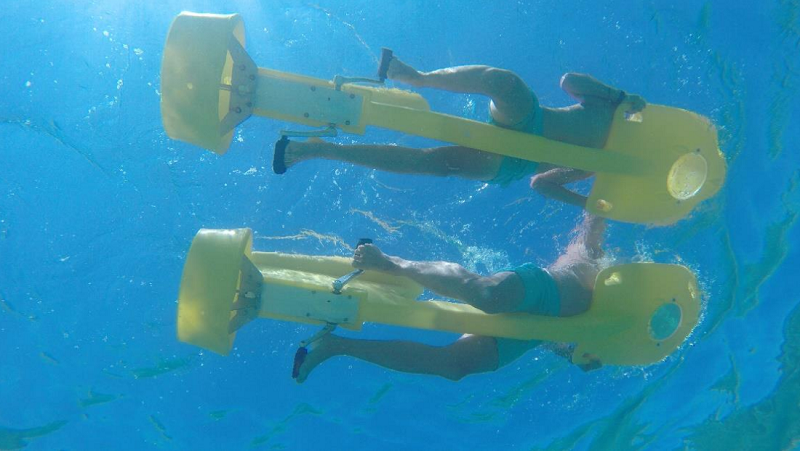 VELOSUB Système de propulsion aquatique à pédales pour la plongée en apnée et la natation en piscine