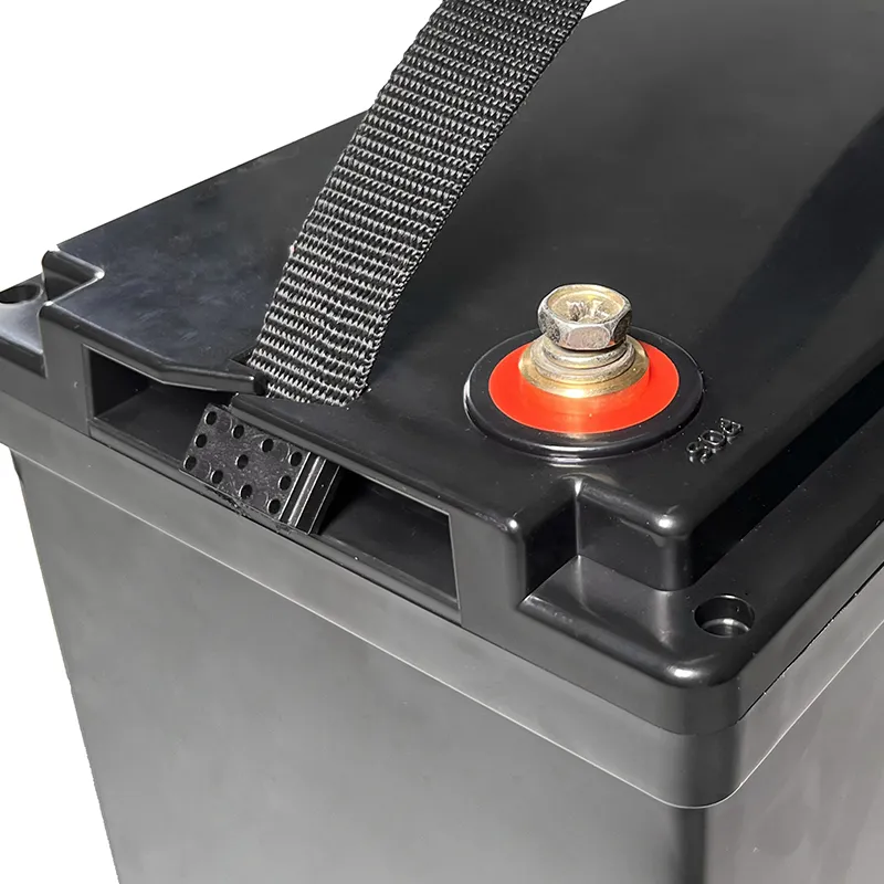 Batterie au lithium Ultimatron LiFePO4 25,6 V 50 Ah avec Bluetooth